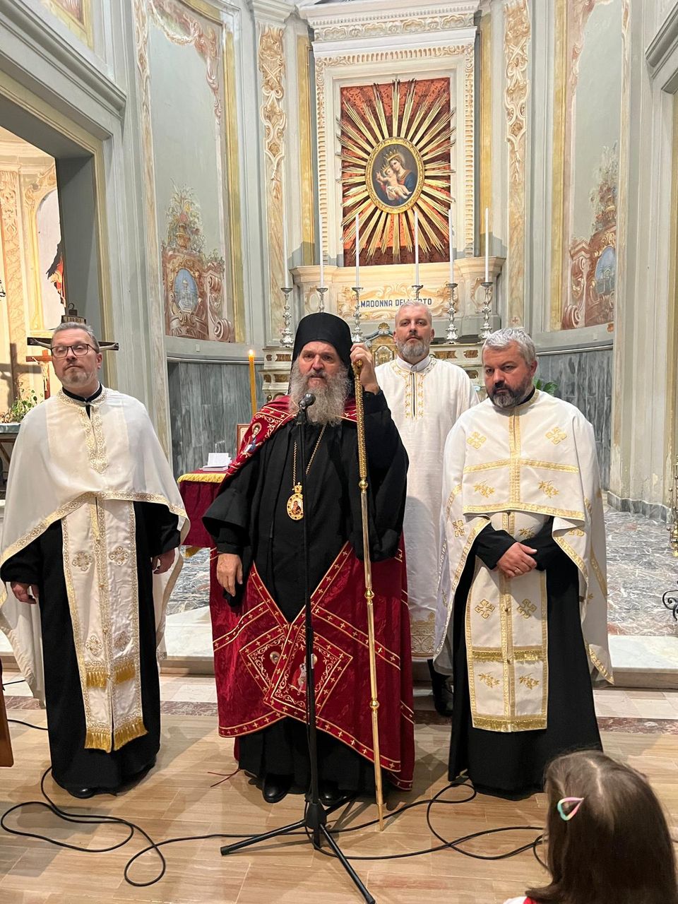 ЕПИСКОП АНДРЕЈ У КАНОНСКОЈ ПОСЕТИ ПЈАЧЕНЦИ