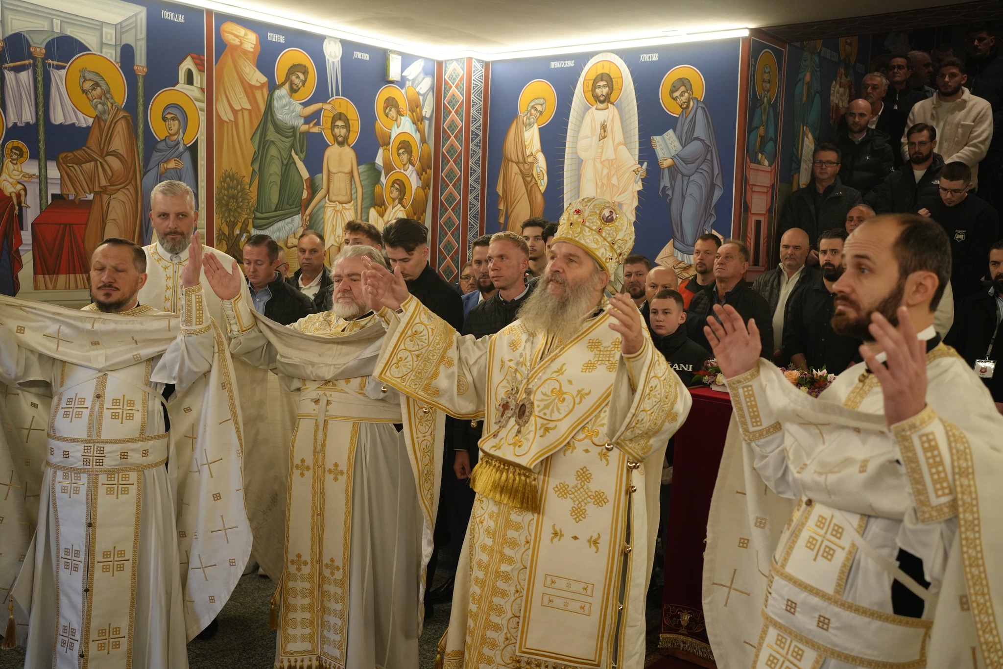 ПРОСЛАВЉЕНА ХРАМОВНА СЛАВА У САНКТ ГАЛЕНУ