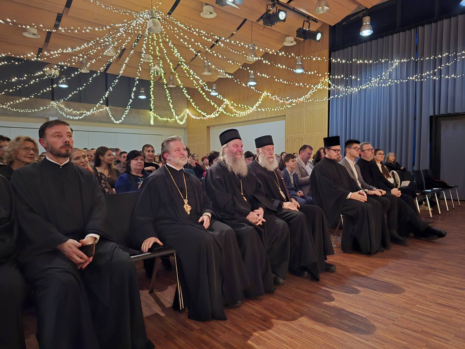 СВЕТОСАВСКА АКАДЕМИЈА У ЦИРИХУ