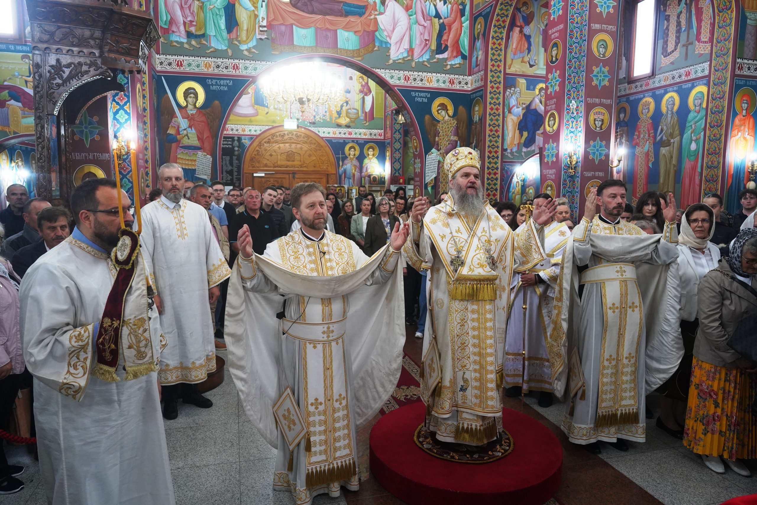 ПАРОХИЈСКА И ХРАМОВНА СЛАВА У БЕРНУ